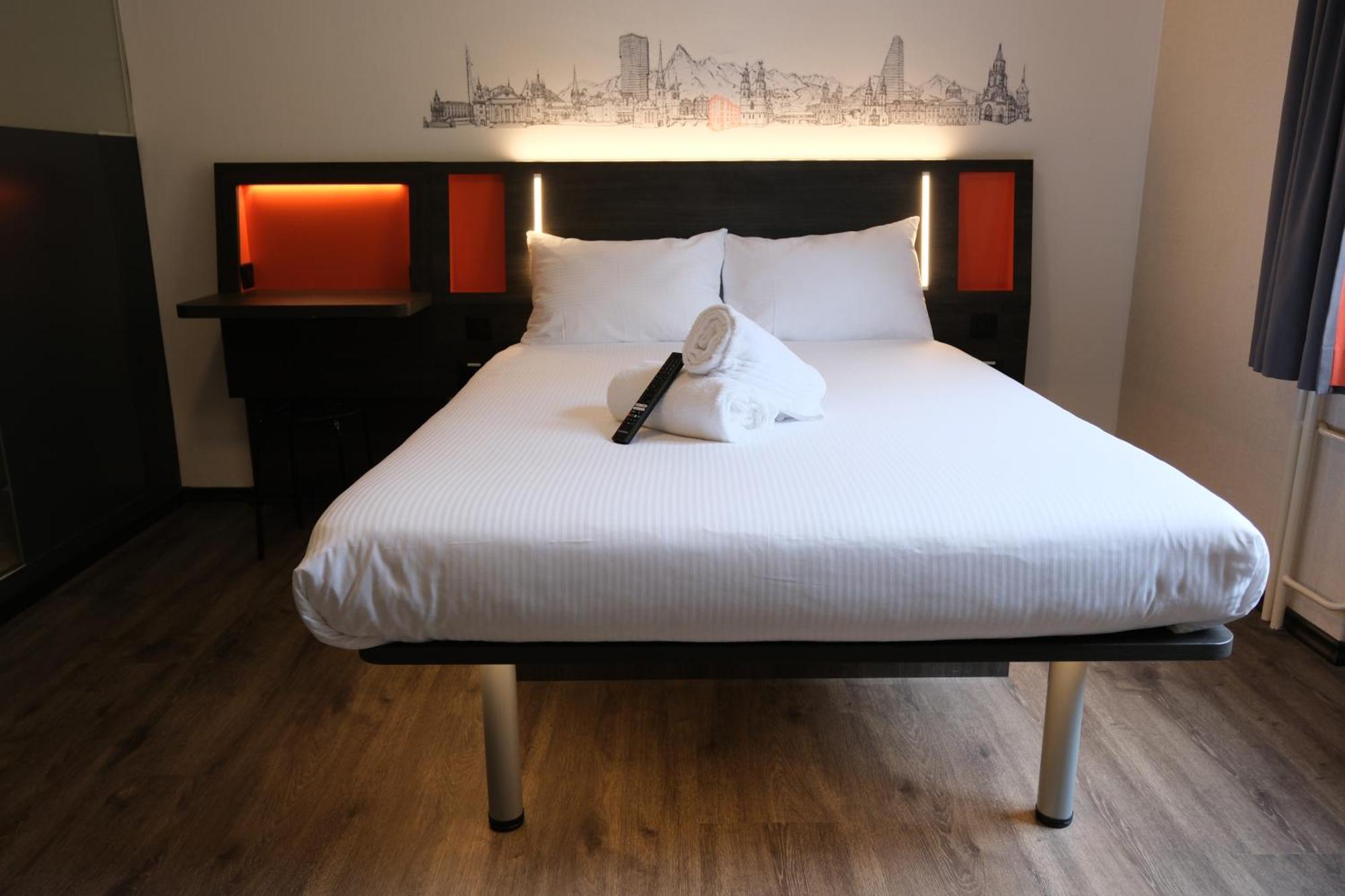 Easyhotel Zuerich Main Station Luaran gambar