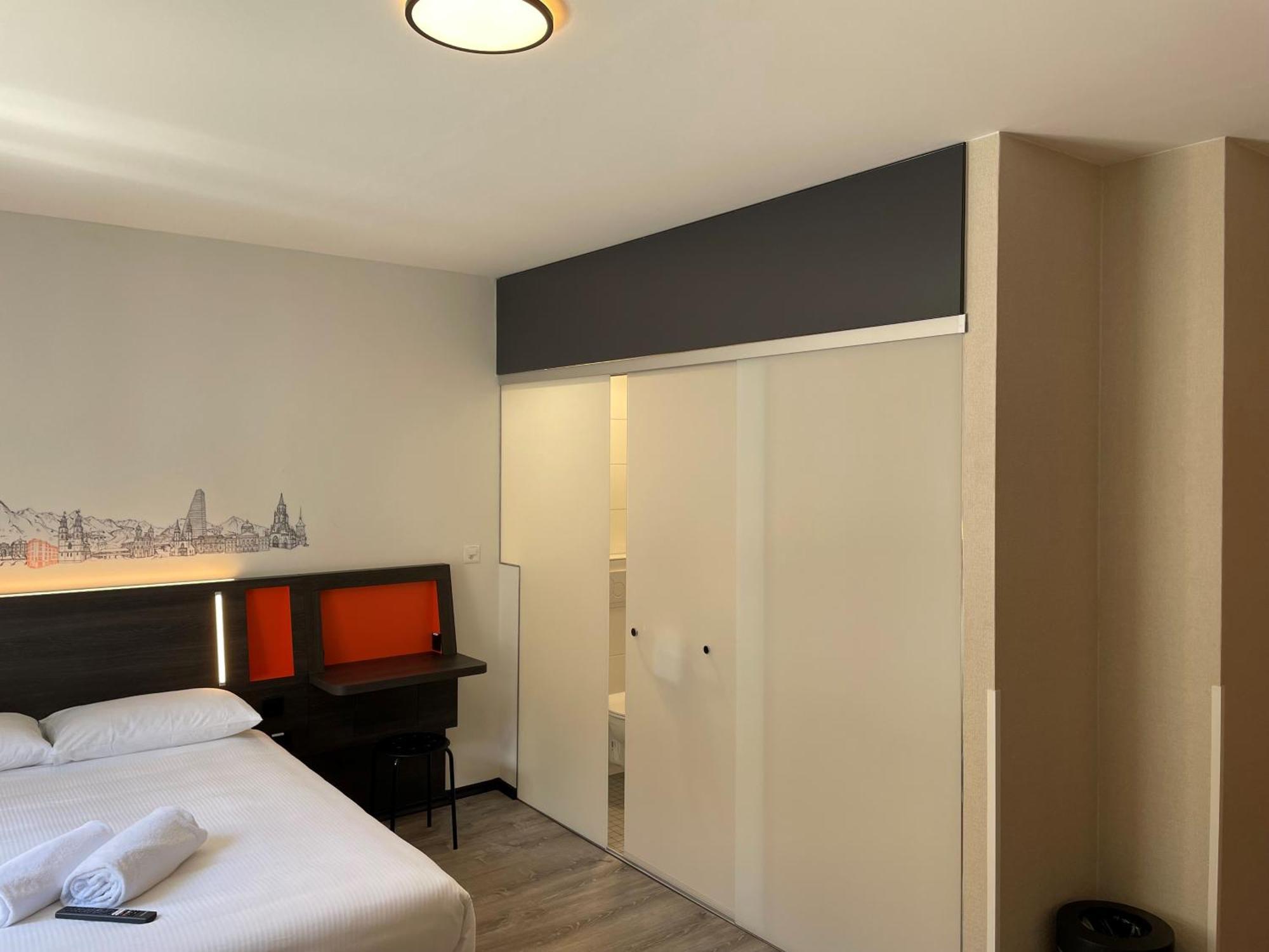 Easyhotel Zuerich Main Station Luaran gambar